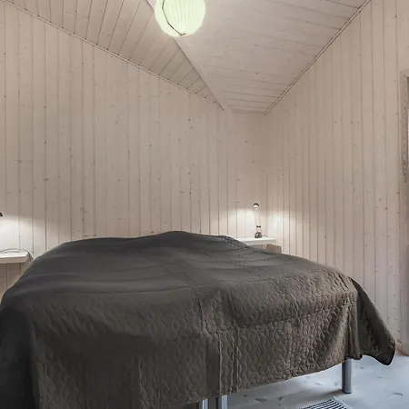 Lovely With Wilderness Bath And Space For 8 People *