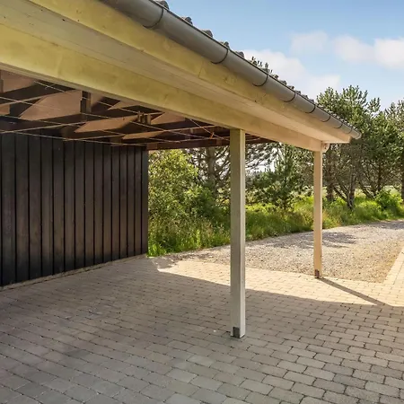 Lovely With Wilderness Bath And Space For 8 People, Dom wakacyjny